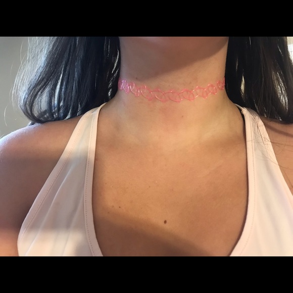 Chokers - Picture 3 of 12